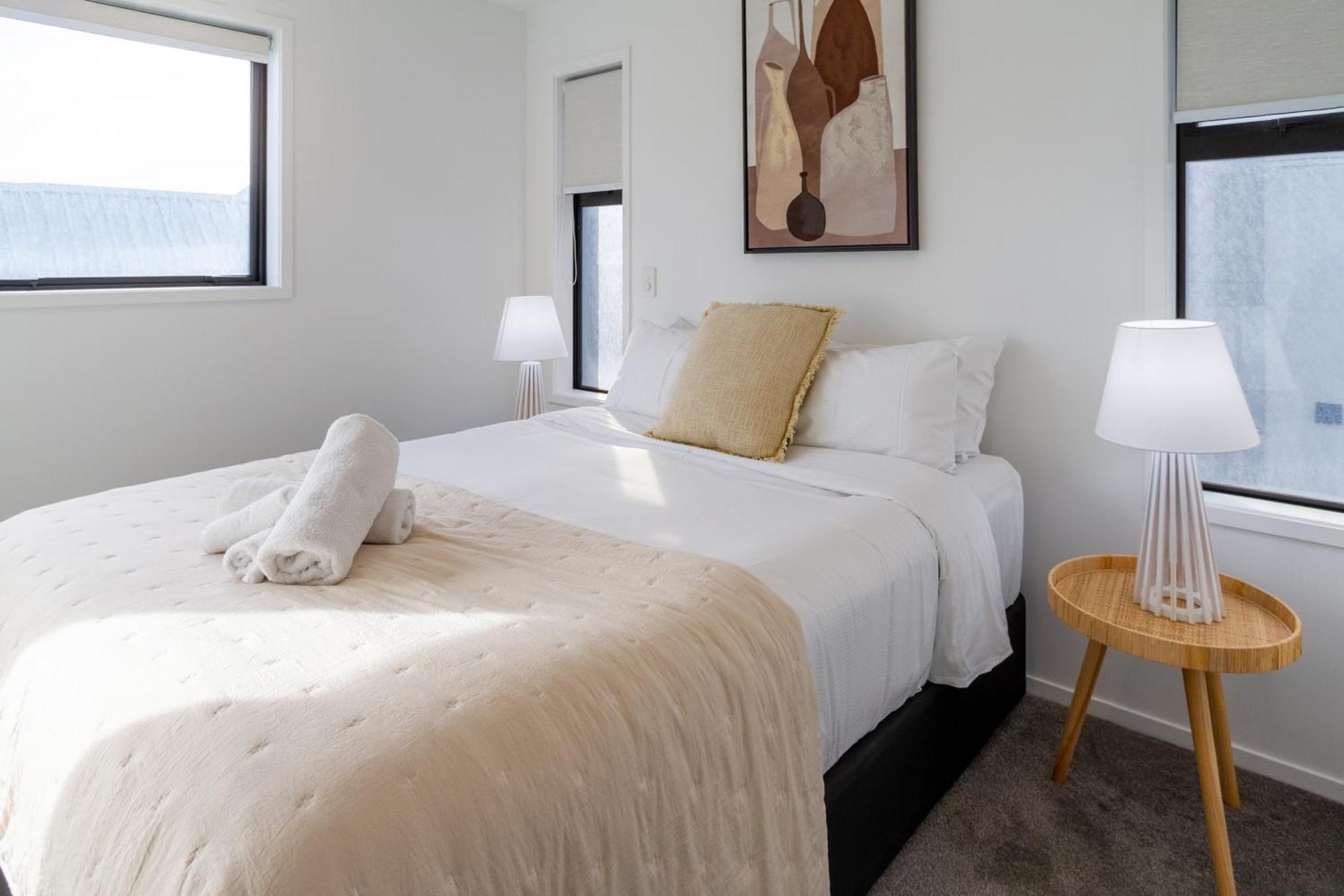 Serenity By The Sea: Coastal Escape1 Bed 1 Bath クライストチャーチ エクステリア 写真